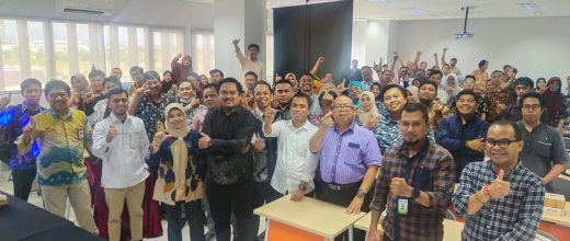 Ketua Devisi Tracer Study BPM Unismuh Berbagi Pengalaman di Lokakarya LLDIKTI IX
