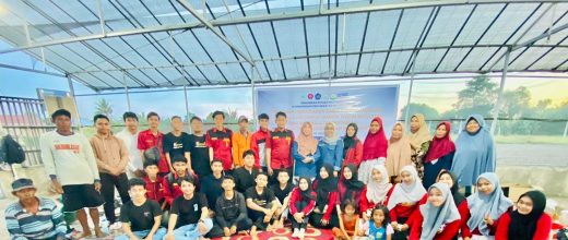 Tim RisetMu Unismuh Makassar Berbagi Ilmu Pengolahan Cabe kepada KWT Bunga Intan dan IMM Faperta