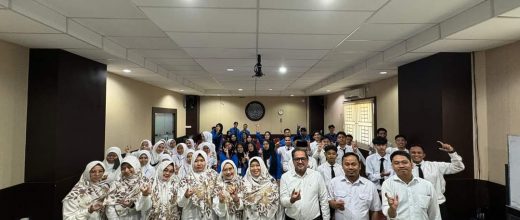 Ta’aruf Mahasiswa Baru: Dekan Fakultas Hukum Unismuh Makassar Dorong Mahasiswa Berprestasi