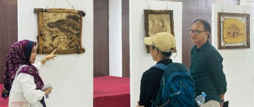 Mahasiswa Seni Rupa Unismuh Makassar Pamerkan Karya Kreatif Bertema Lingkungan