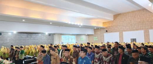 Semarak Milad ke-112 Muhammadiyah Makassar, Luncurkan Gerakan Infaq dan Salurkan Beasiswa